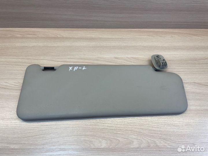 Козырек солнцезащитный левый LADA X-Ray