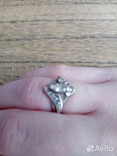 Серебряное кольцо