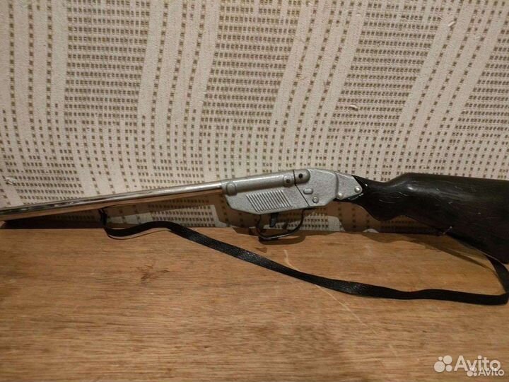 Детское двуствольное ружьё, и пистолеты СССР