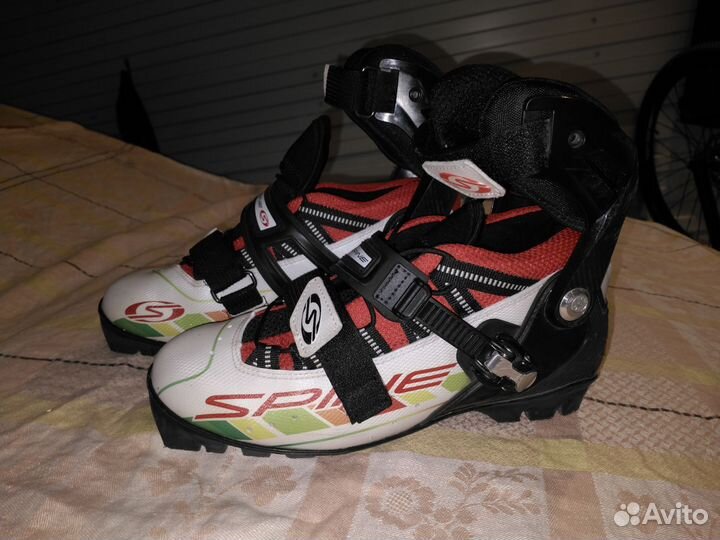 Лыжные ботинки летние,для лыжероллеров