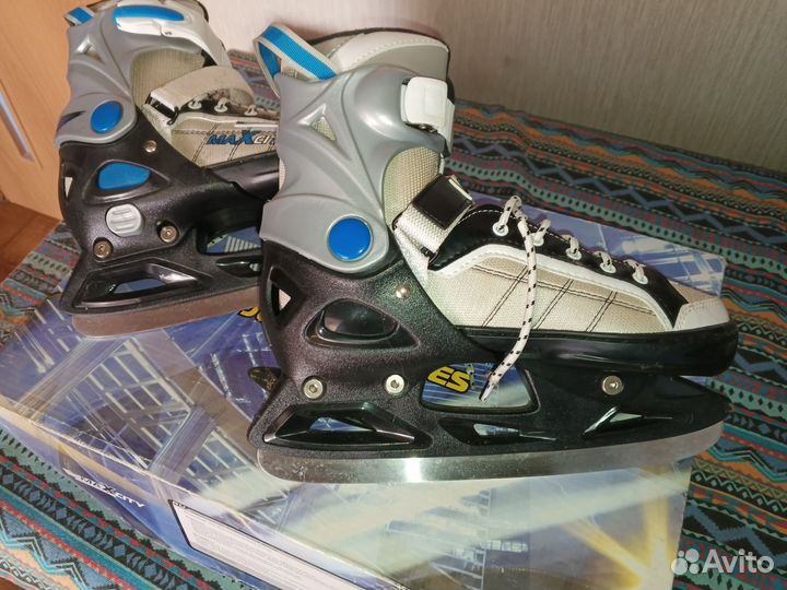 Коньки хоккейные детские