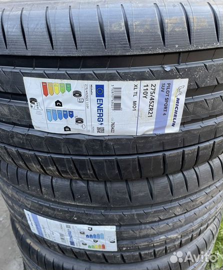 Michelin Pilot Sport 4 SUV 275/45 R21