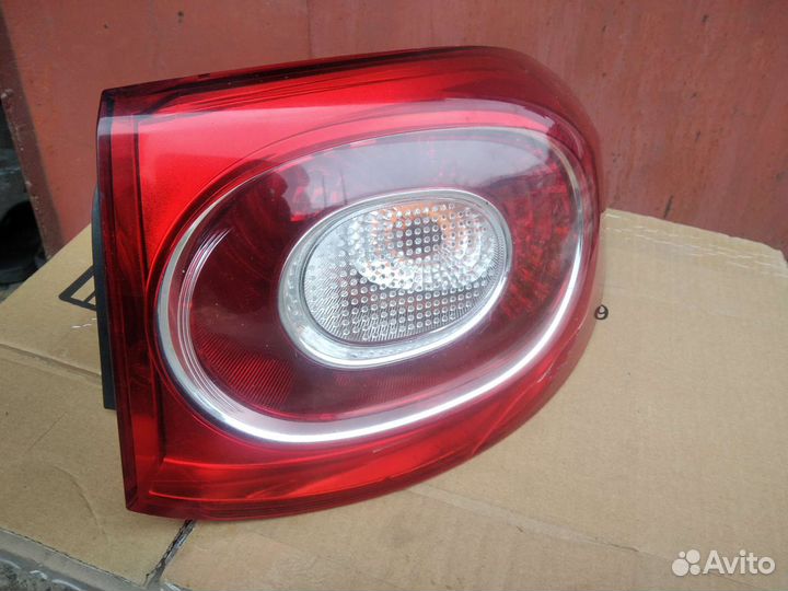 Задний фонарь volkswagen tiguan