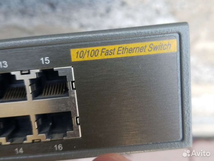 Коммутатор D-Link DES-1016D