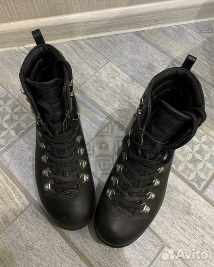 Ботинки Ecco 36