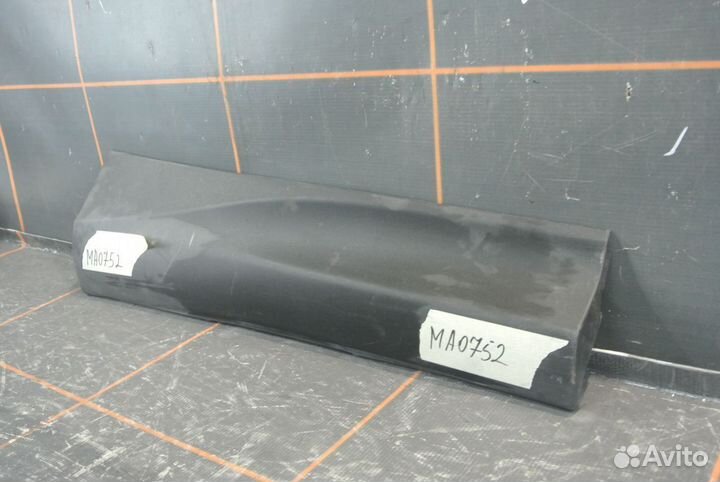 Накладка двери задней правой - Toyota RAV 4