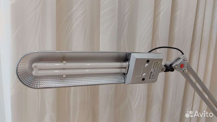 Лампа настольная