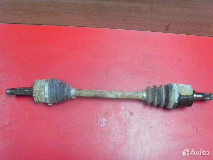 Полуось передняя левая 495001R000 Kia RIO 3 UB,QB