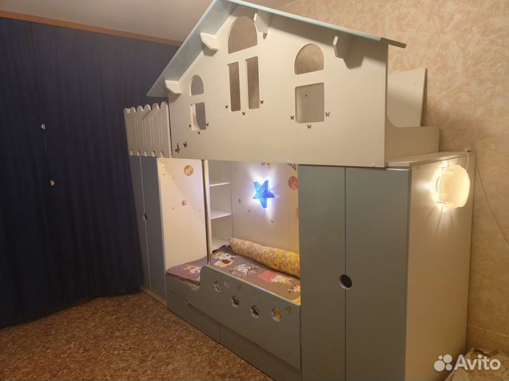 Двухъярусная кровать домик бу