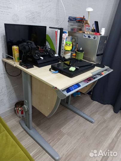 Растущая парта и стул дэми бу