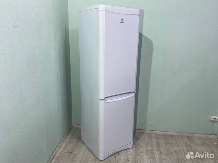 Холодильник Indesit