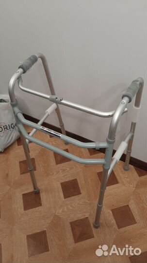 Ходунки для взрослых шагающие б/у