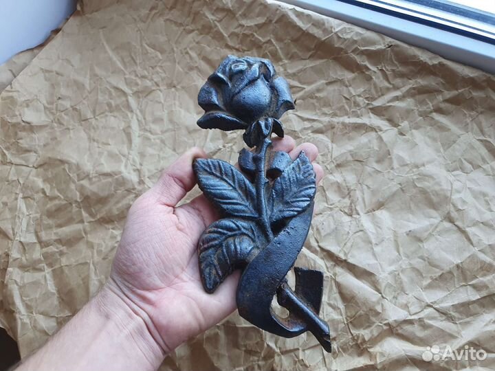 Чугунная роза