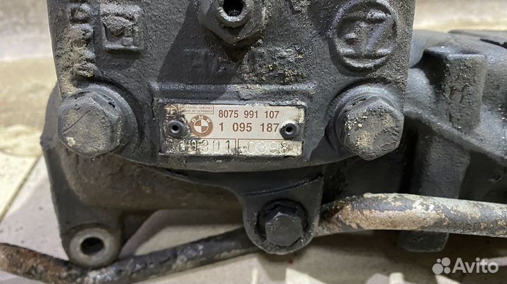 Рулевой редуктор сервотроник BMW 7 E38 long M62