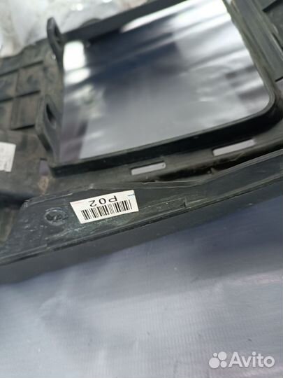 Накладка рулевой колонки Hyundai Solaris