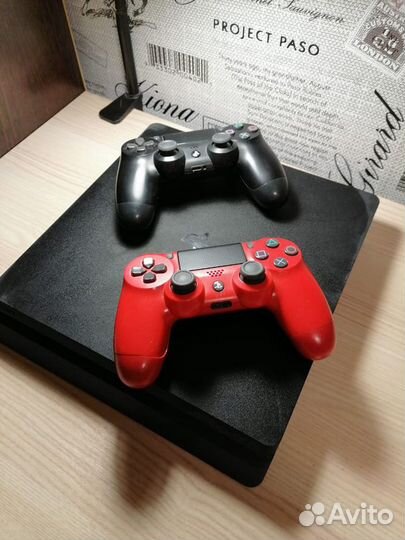 Sony PS4 Slim