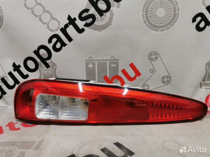 Фонарь задний левый Ford Fusion CBK 1.6 fyja 2006