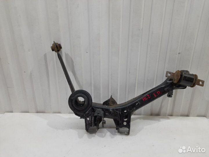 Рычаг задний нижний правый Honda Civic 4D