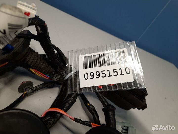 Жгут проводов передней правой двери KIA Venga 2009