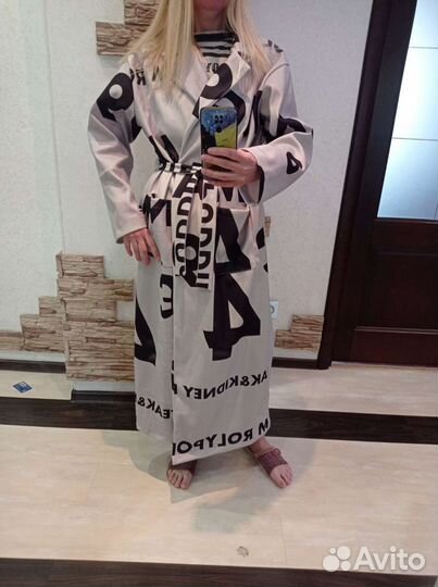 Легкое пальто