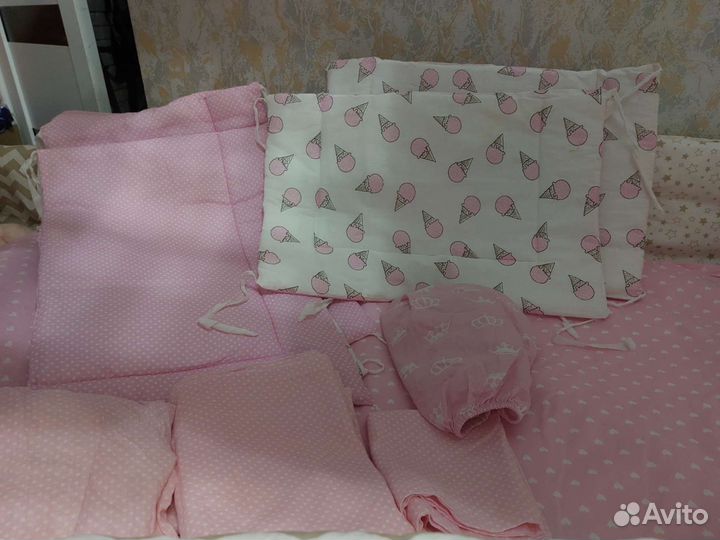 Двусторонние бортики, новое постельное и простынь