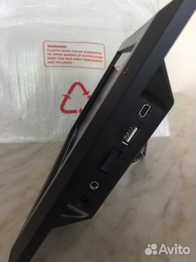 Цифровая фоторамка kodak EasyShare SV710 новая