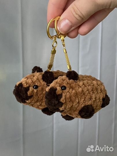 Капибара брелок вязаная игрушка