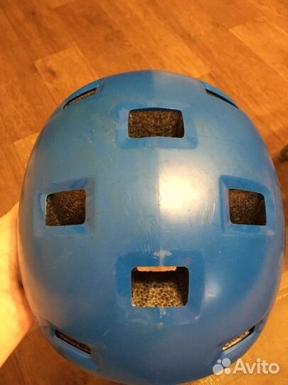 Шлем для коньков/велосипеда