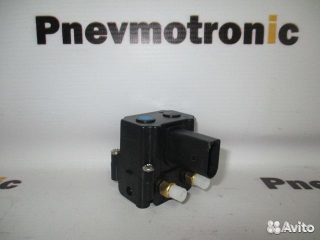 Блок клапанов пневмоподвески BMW X6 E71