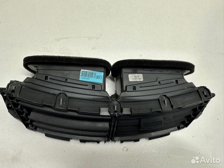 Воздуховод центральный передний Hyundai Solaris 1