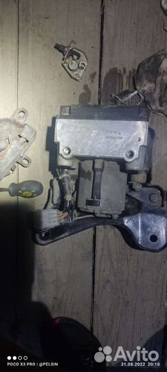 Блок ABS(насос)toyota Carina E 44510-05011