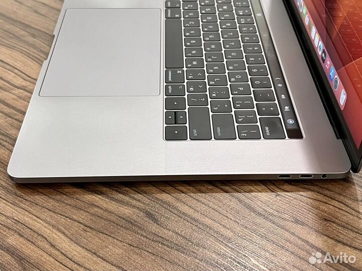 Macbook Pro 15 2017 i7 / 16 / 1 тб