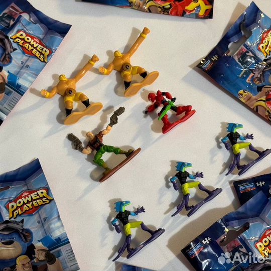 Фигурки Power players