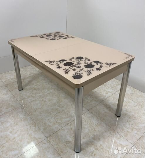 Стол обеденный раздвижной и стулья 6 шт