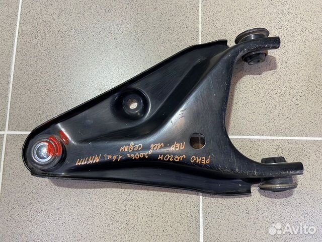 Рычаг передний левый Renault Logan 2006