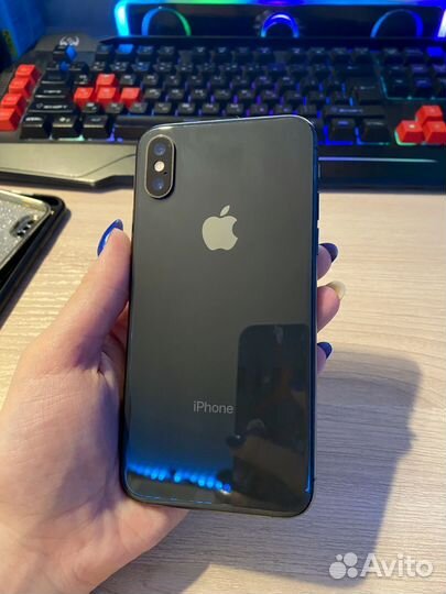 iPhone Xs, 64 ГБ