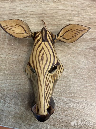 Африканская маска дерево