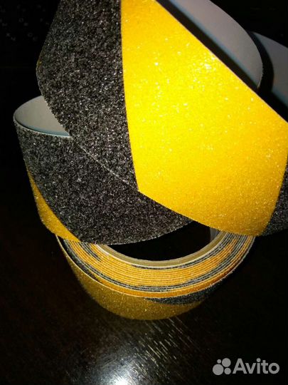 Лента противоскользящая. Зеленоград