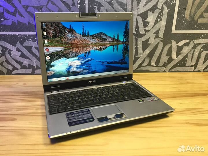 Надежный ноутбук Asus GeForce/Intel