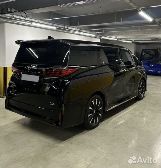 Toyota Alphard 2.5 CVT, 2024, 30 км