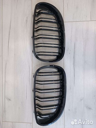 Ноздри решетка BMW 5 серия E60 E61 M-стиль