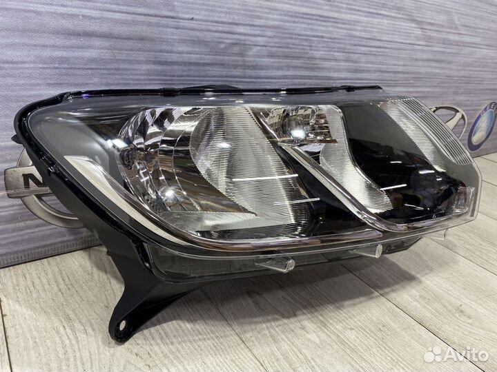 Фара Renault sandero stepway 2 Прав