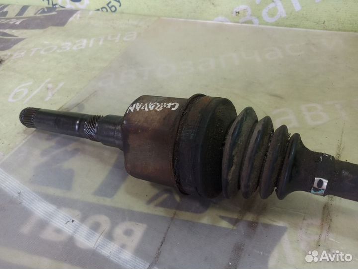 Ось привод шрус правый Dodge Caravan 3 3.0