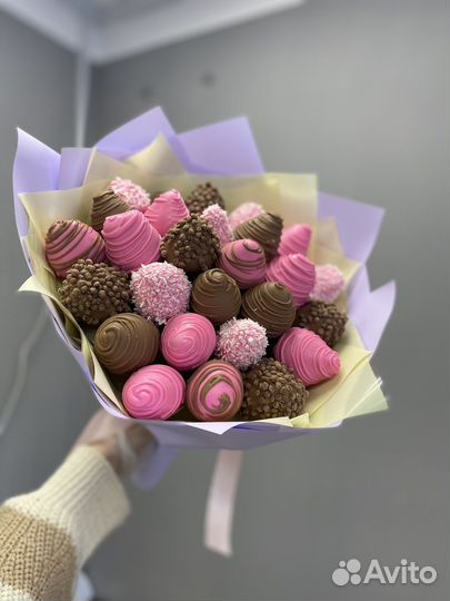 Съедобные букеты в Серпухове/ клубника в шоколаде