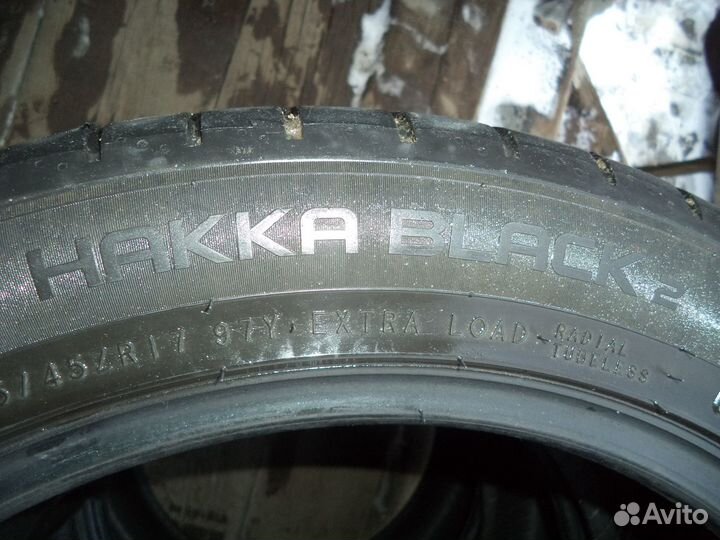 Nokian Tyres Hakka Black 2 235/45 R17 97B