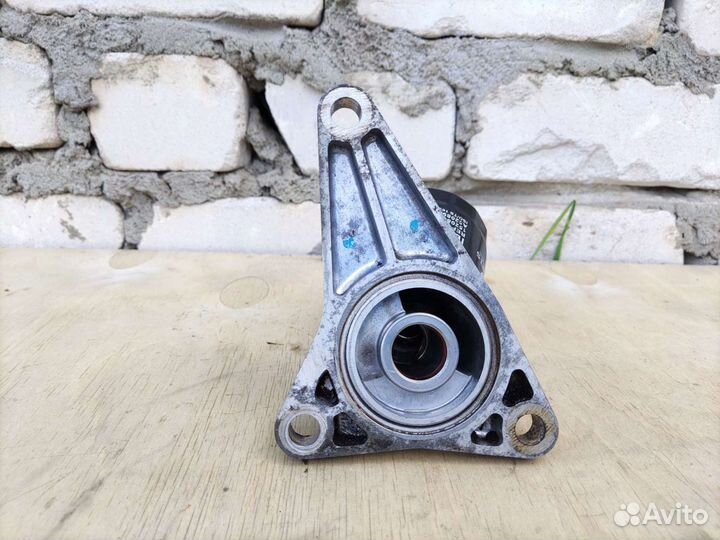 Кронштейн масляного фильтра Kia Sportage 1