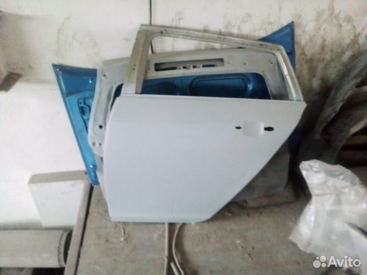 Дверь задняя левая Opel Insignia универсал