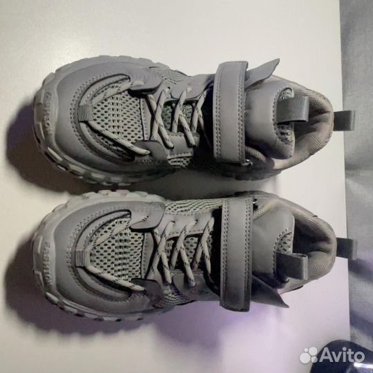 Кроссовки детские