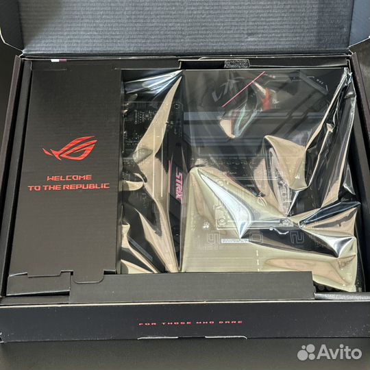 Asus ROG Strix B650E-E Gaming WiFi