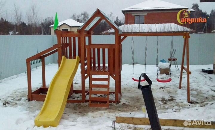 Детский комплекс с горкой и качелями